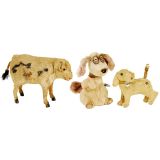 3个机械动物玩具：1头牛和2只狗