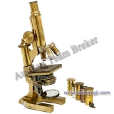 莱兹显微镜 (Leitz Microscope)