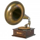 English Horn Gramophone, c. 1912